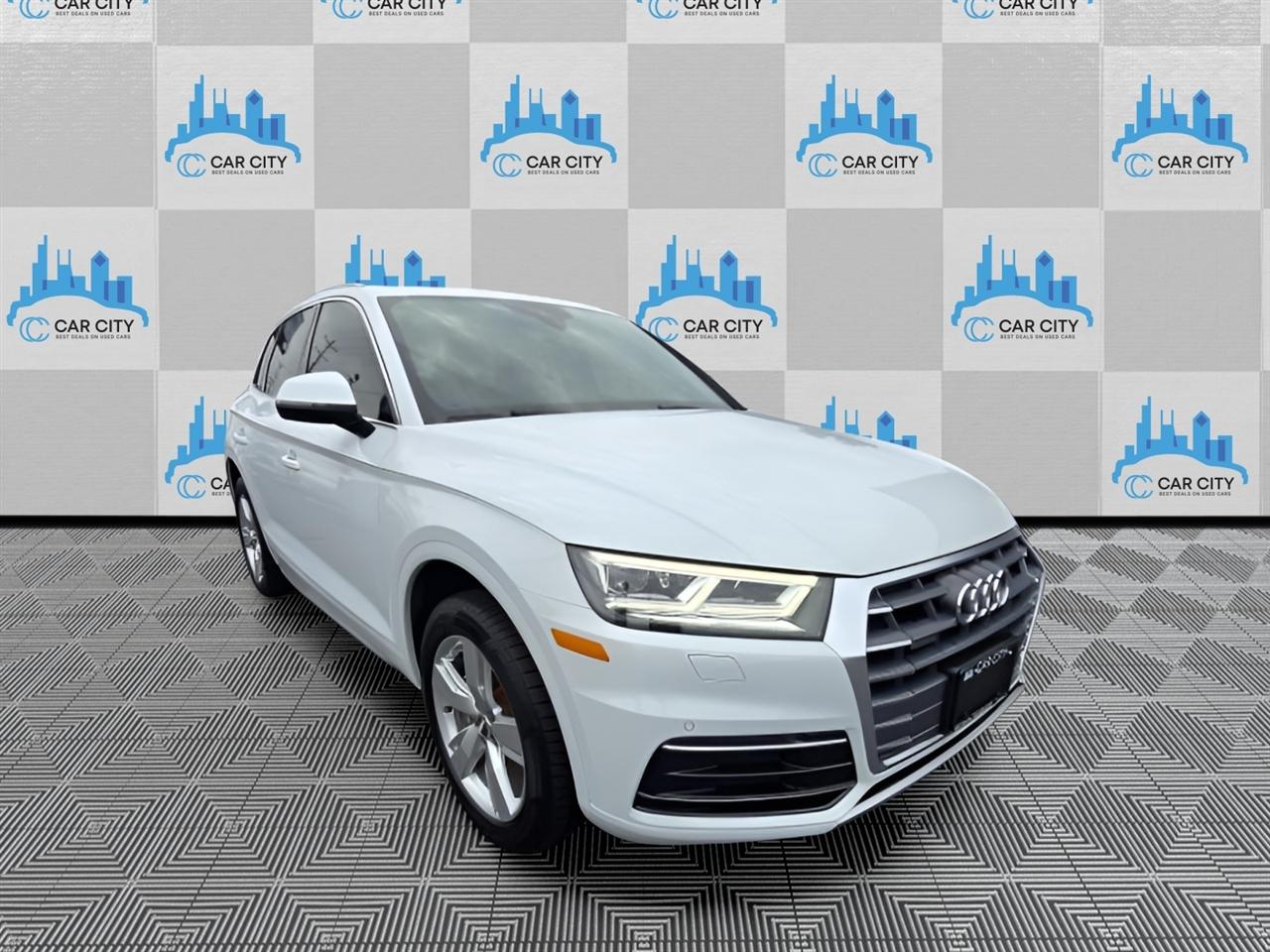Audi Q5 2.0T Premium Plus quattro 2019