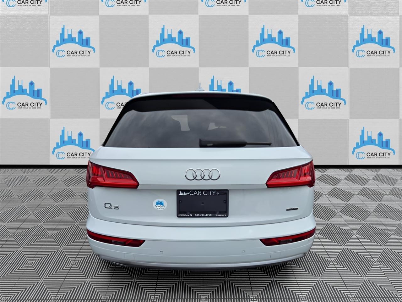 Audi Q5 2.0T Premium Plus quattro 2019