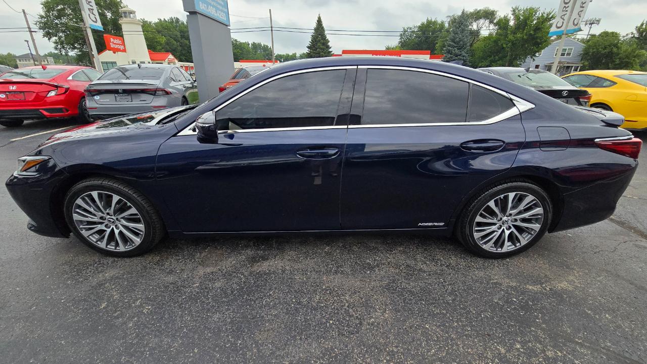 Lexus ES 300h Base 2021