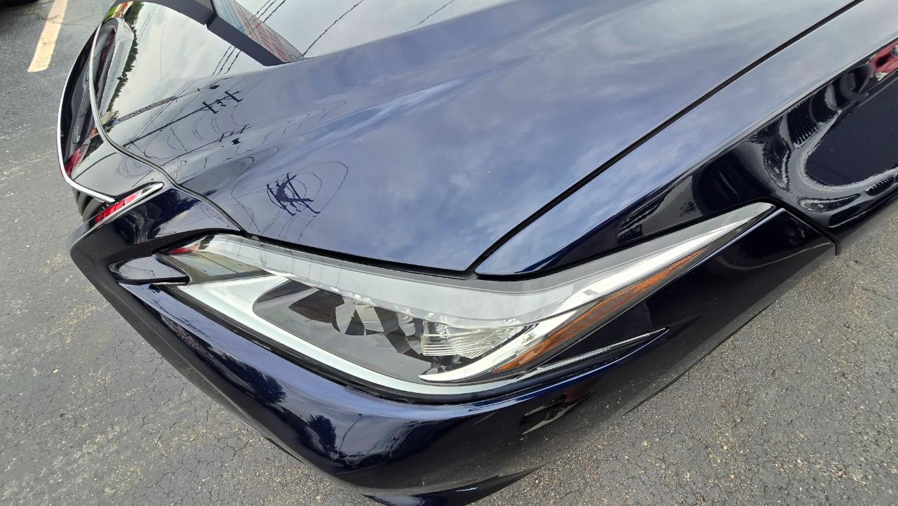 Lexus ES 300h Base 2021