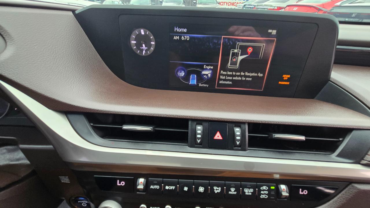 Lexus ES 300h Base 2021