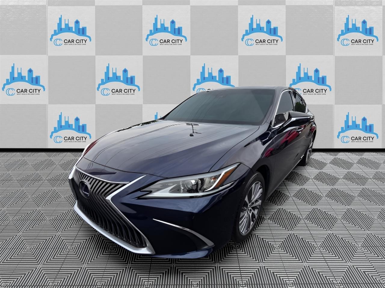 Lexus ES 300h Luxury 2021