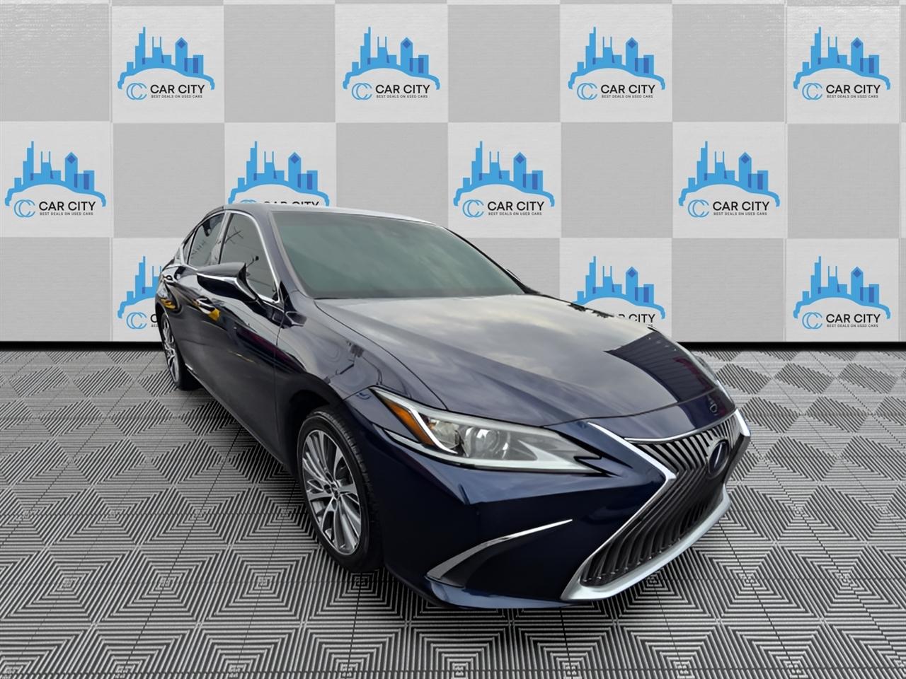 Lexus ES 300h Luxury 2021