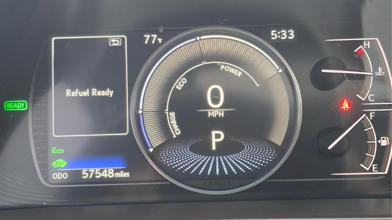 Lexus ES 300h Luxury 2021