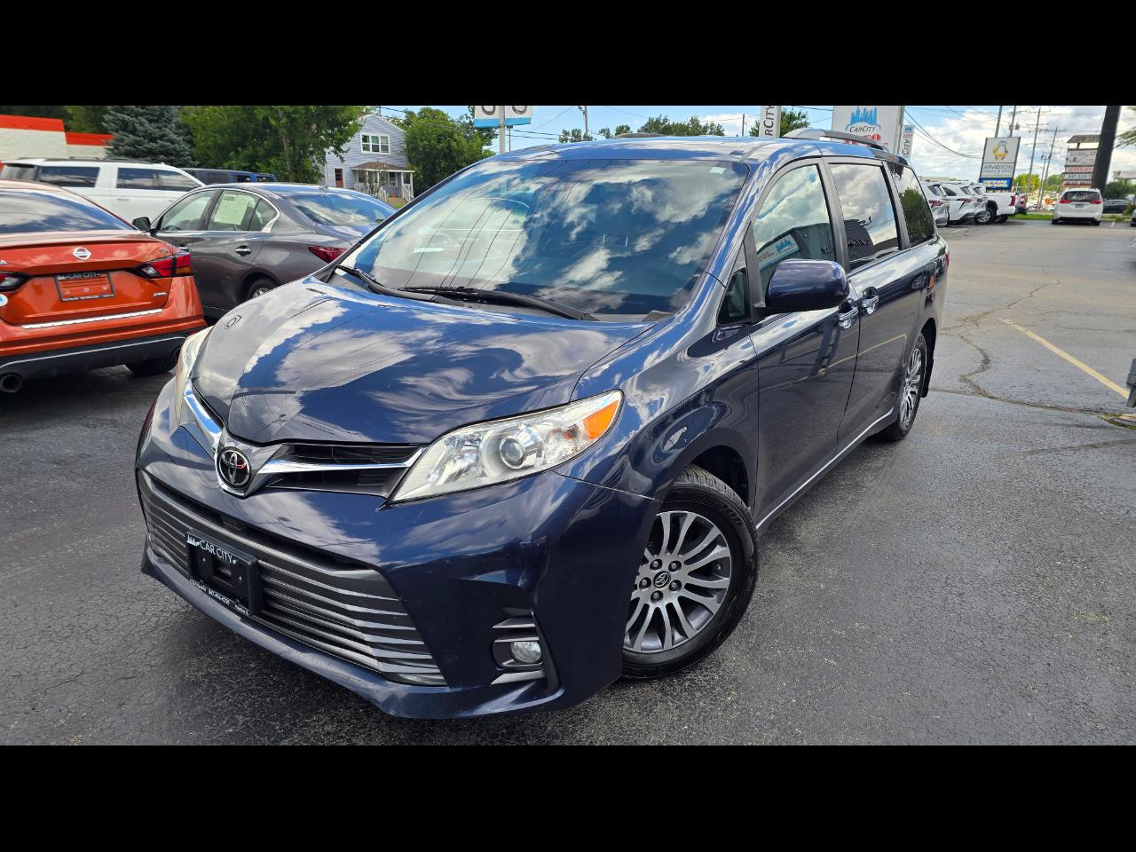 Toyota Sienna Limited Premium 7-Passenger 2018