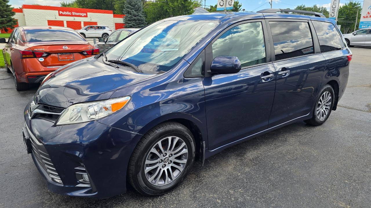 Toyota Sienna Limited Premium 7-Passenger 2018