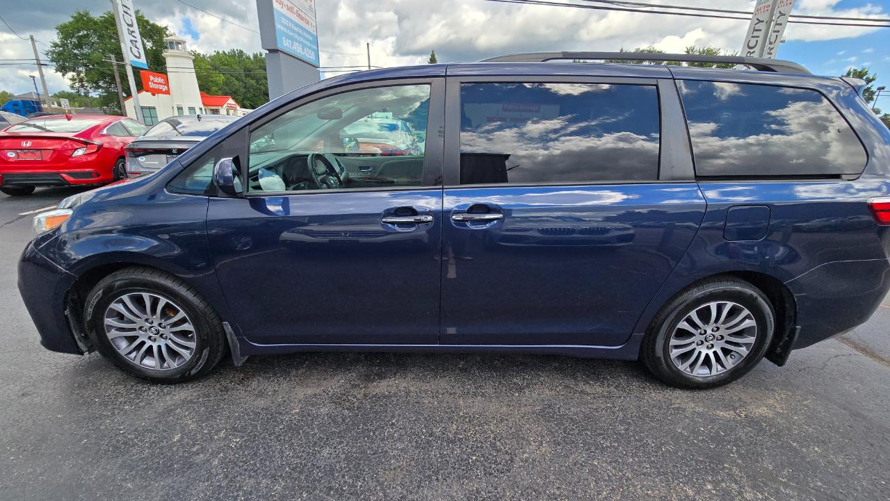 Toyota Sienna Limited Premium 7-Passenger 2018