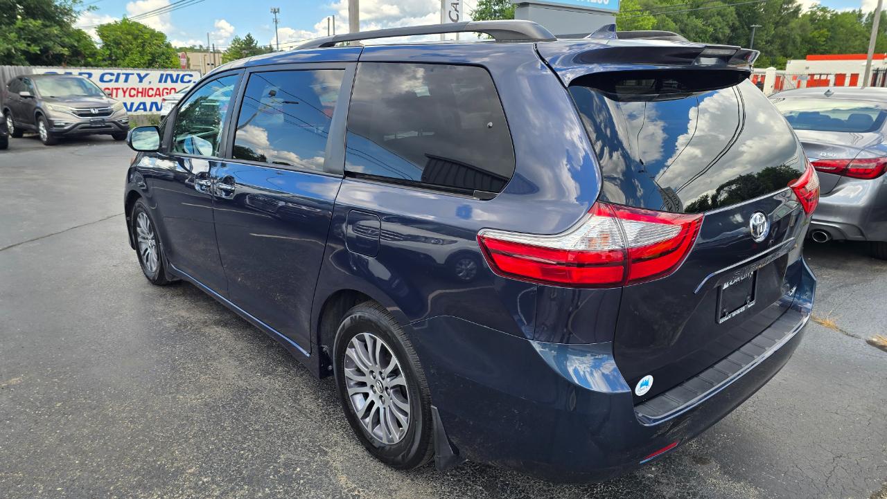 Toyota Sienna Limited Premium 7-Passenger 2018