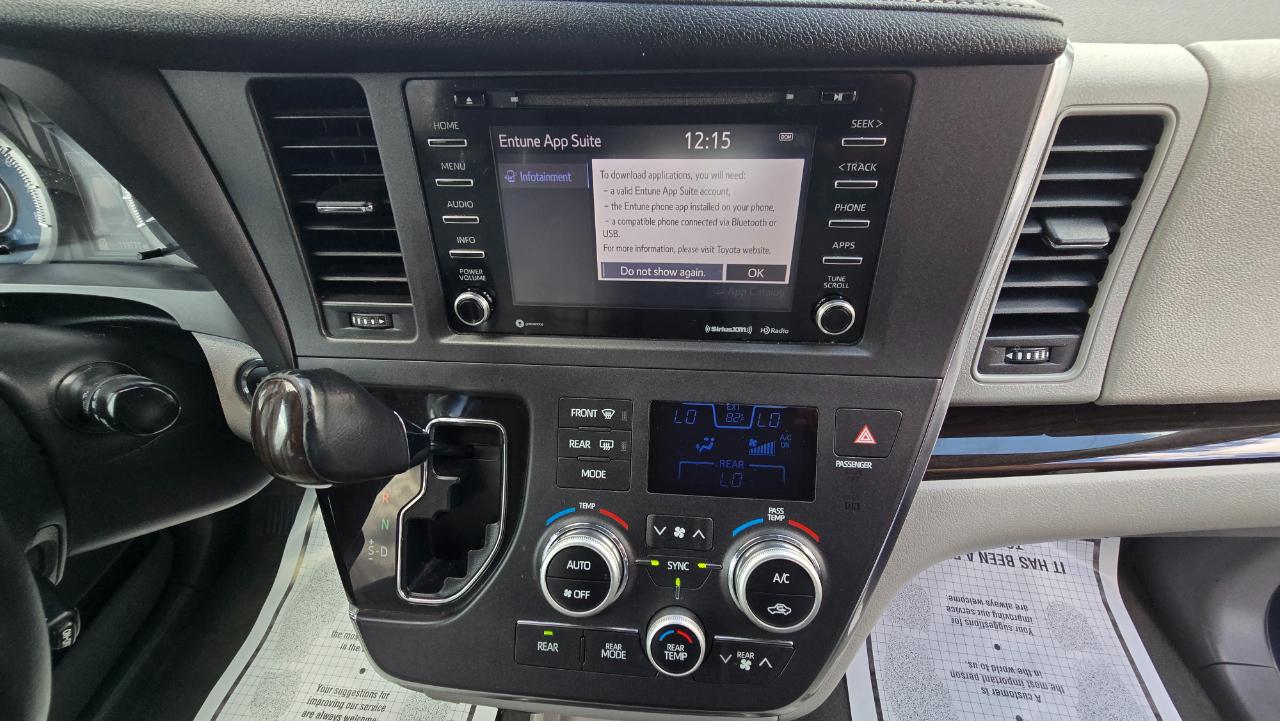 Toyota Sienna Limited Premium 7-Passenger 2018