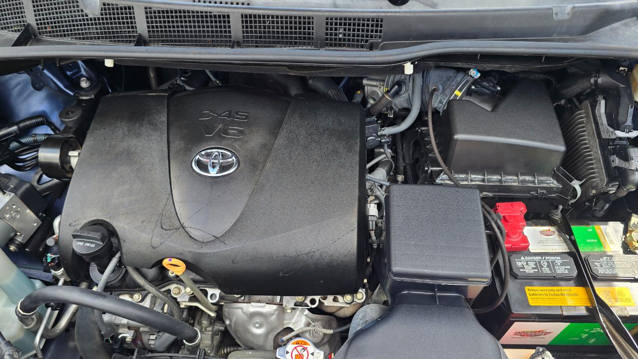 Toyota Sienna Limited Premium 7-Passenger 2018