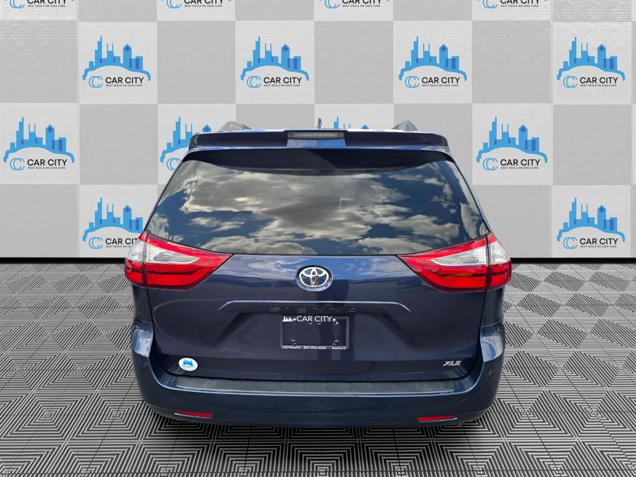 Toyota Sienna Limited Premium 7-Passenger 2018