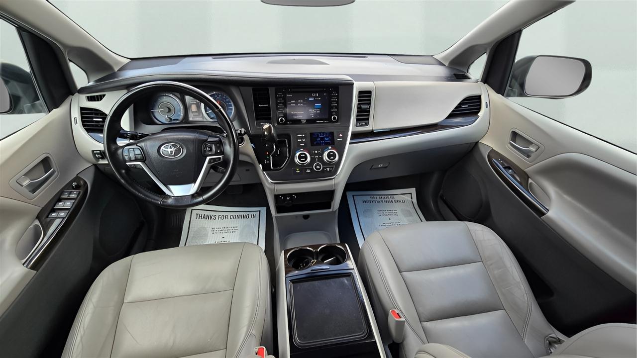 Toyota Sienna Limited Premium 7-Passenger 2018