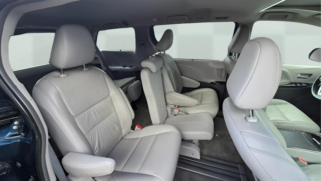 Toyota Sienna Limited Premium 7-Passenger 2018