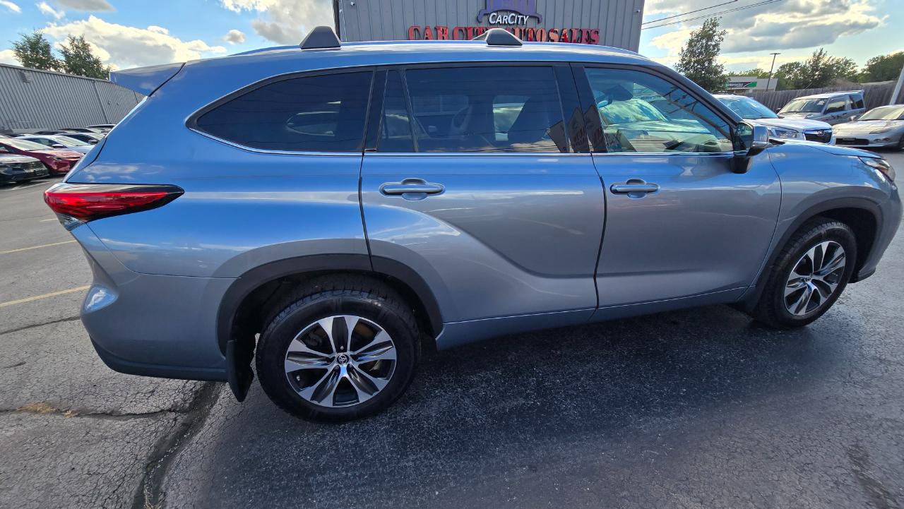 Toyota Highlander XLE Nav AWD V6 2021