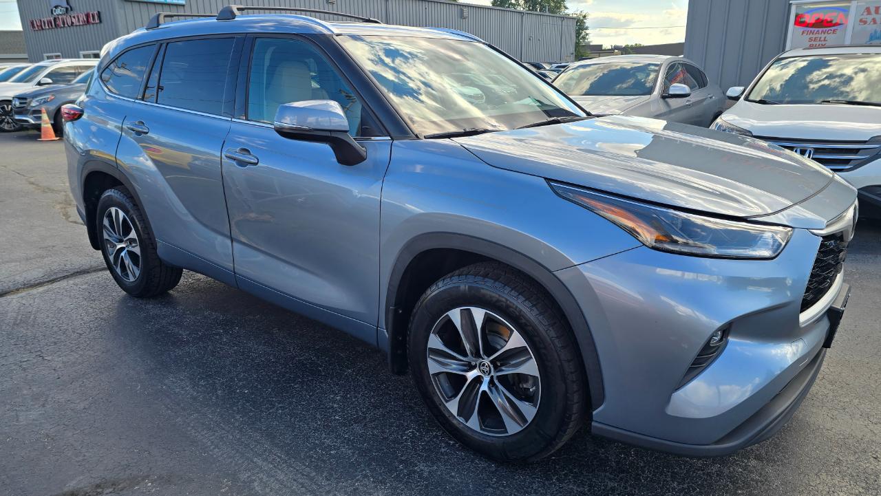 Toyota Highlander XLE Nav AWD V6 2021
