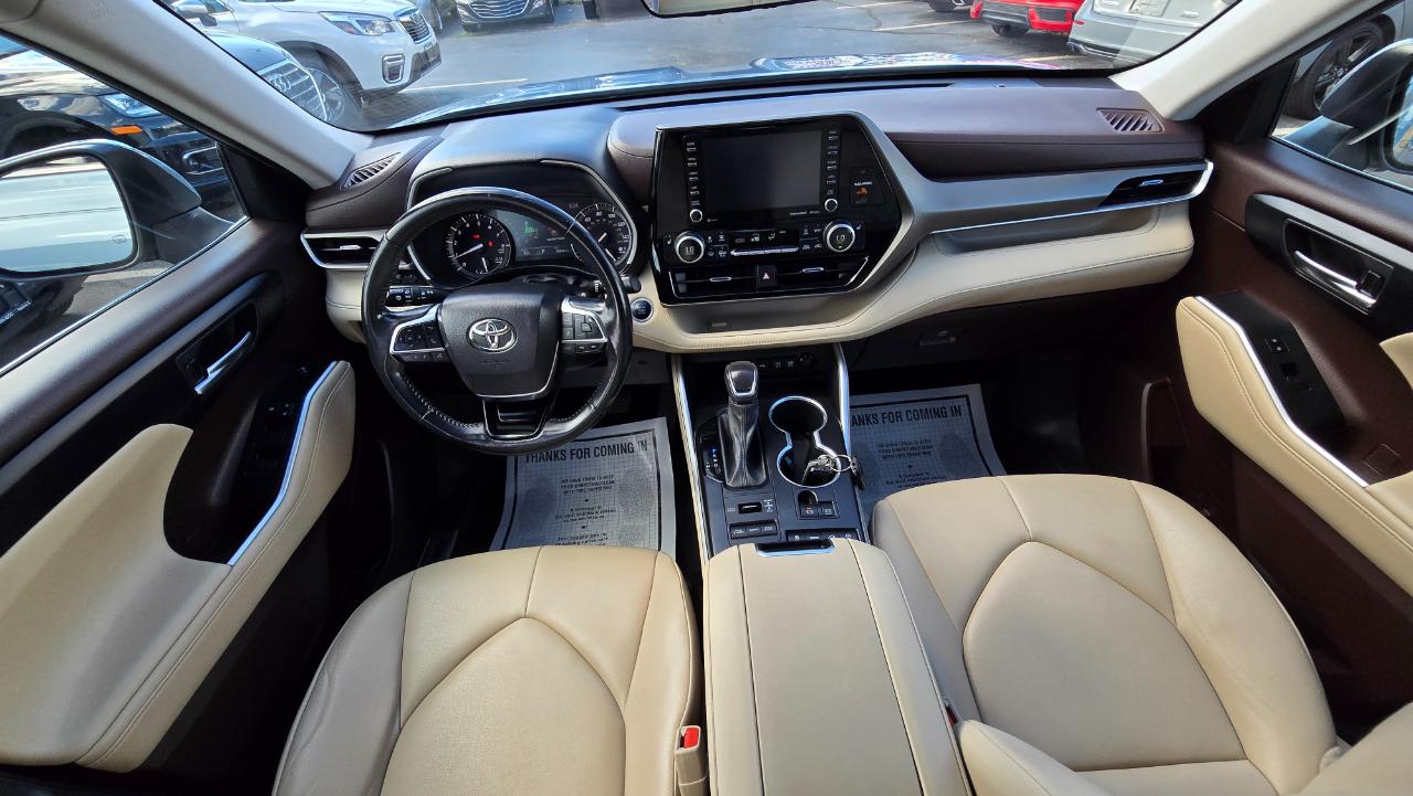 Toyota Highlander XLE Nav AWD V6 2021