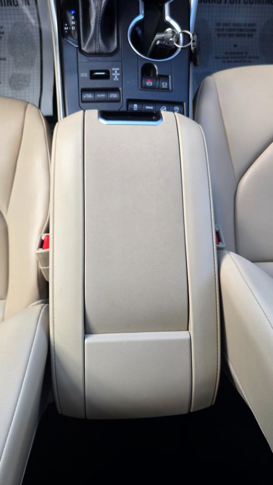 Toyota Highlander XLE Nav AWD V6 2021