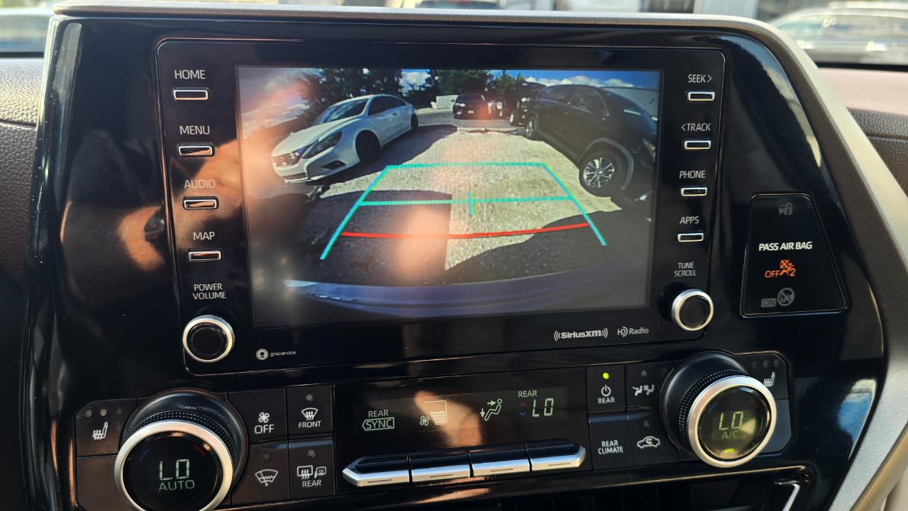 Toyota Highlander XLE Nav AWD V6 2021