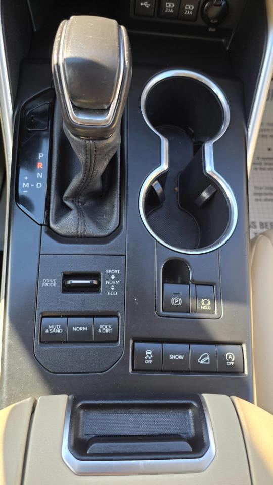 Toyota Highlander XLE Nav AWD V6 2021