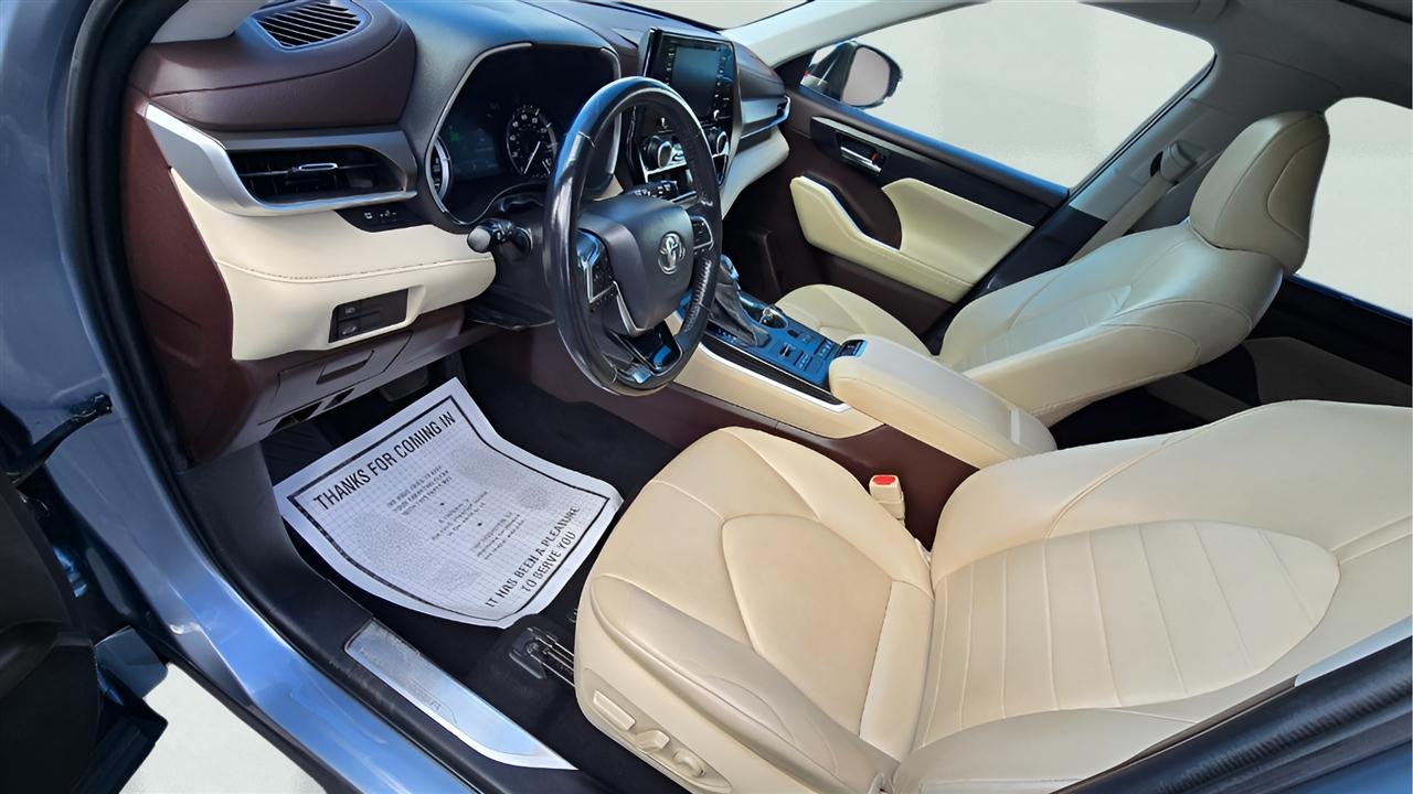 Toyota Highlander XLE Nav AWD V6 2021