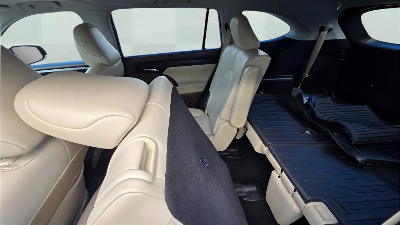 Toyota Highlander XLE Nav AWD V6 2021