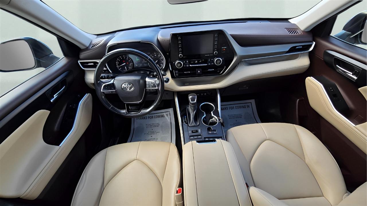 Toyota Highlander XLE Nav AWD V6 2021