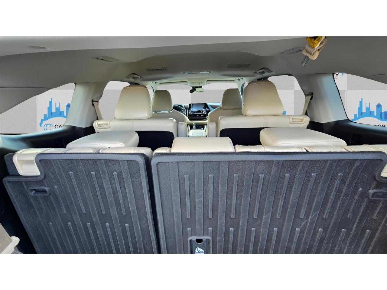 Toyota Highlander XLE Nav AWD V6 2021