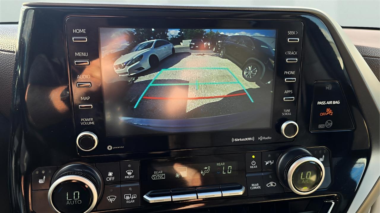 Toyota Highlander XLE Nav AWD V6 2021