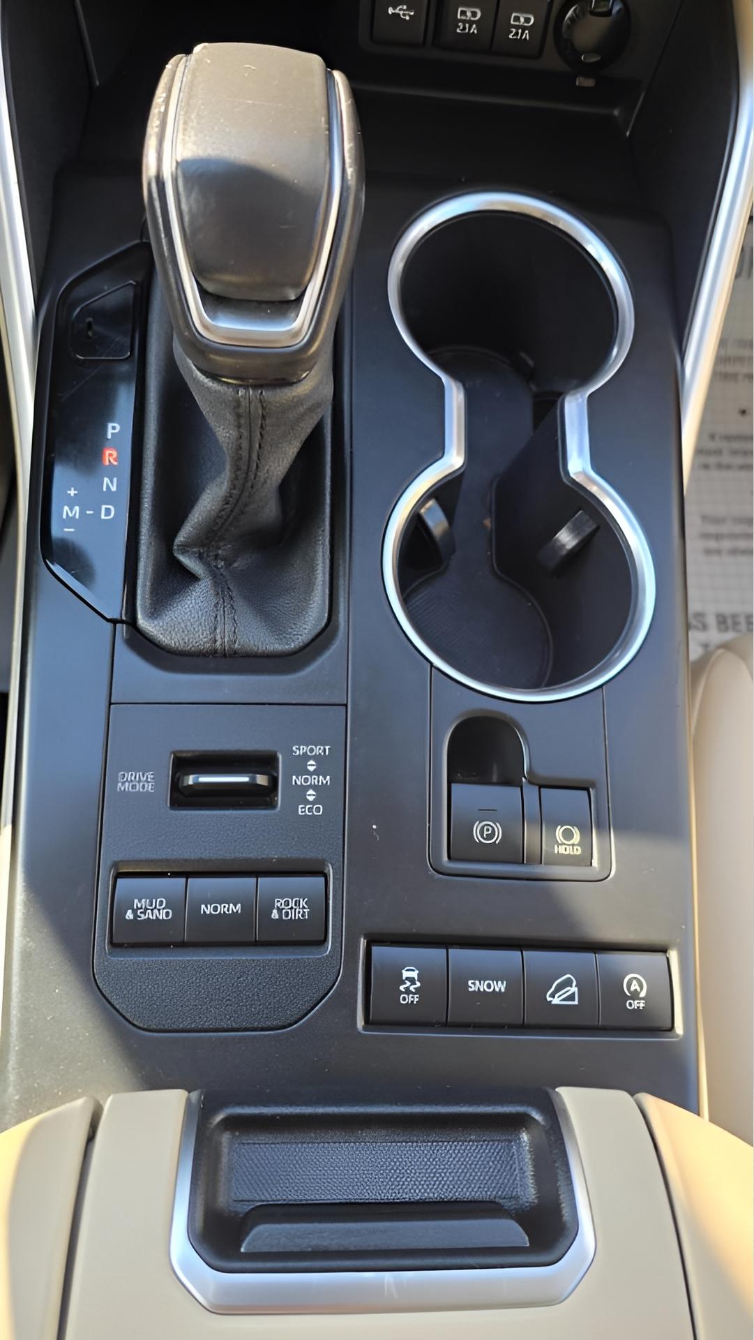 Toyota Highlander XLE Nav AWD V6 2021