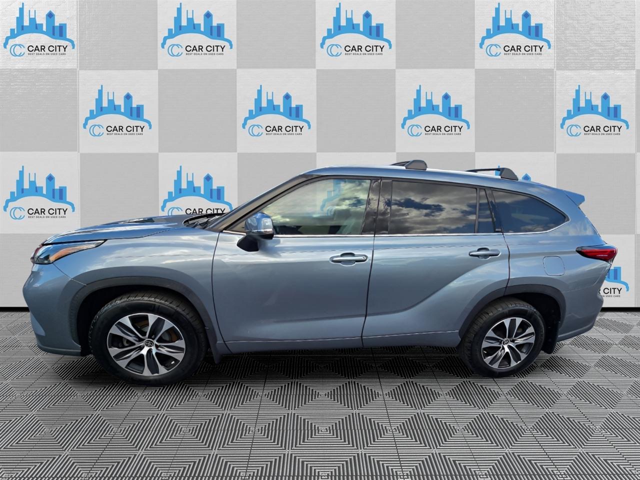 Toyota Highlander XLE Nav AWD V6 2021