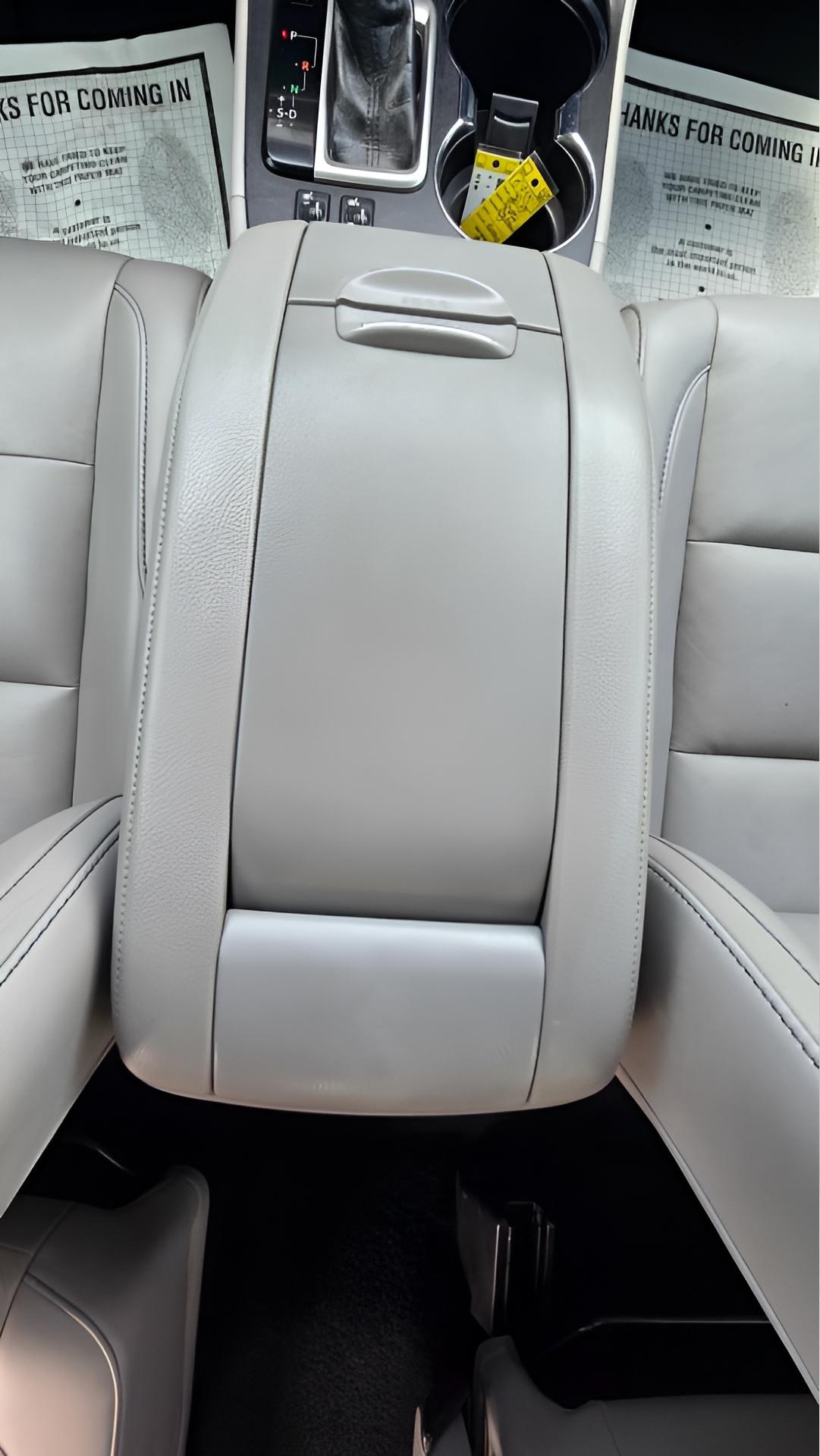 Toyota Highlander XLE AWD V6 2019