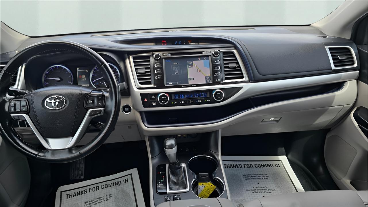 Toyota Highlander XLE AWD V6 2019