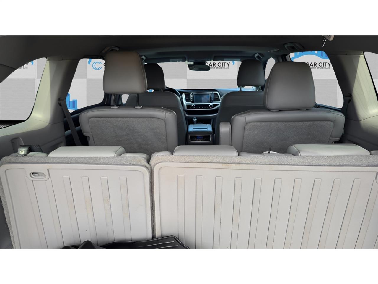 Toyota Highlander XLE AWD V6 2019