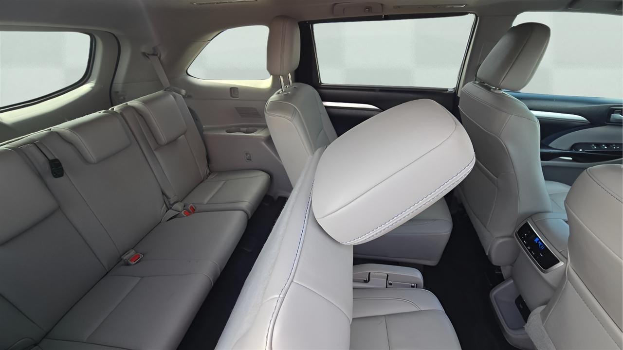 Toyota Highlander XLE AWD V6 2019