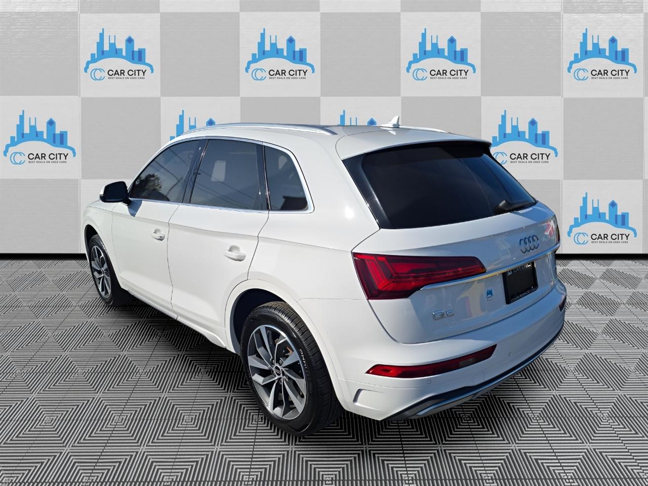 Audi Q5 2.0T Premium Plus quattro 2021