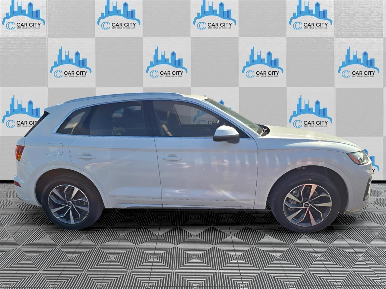 Audi Q5 2.0T Premium Plus quattro 2021