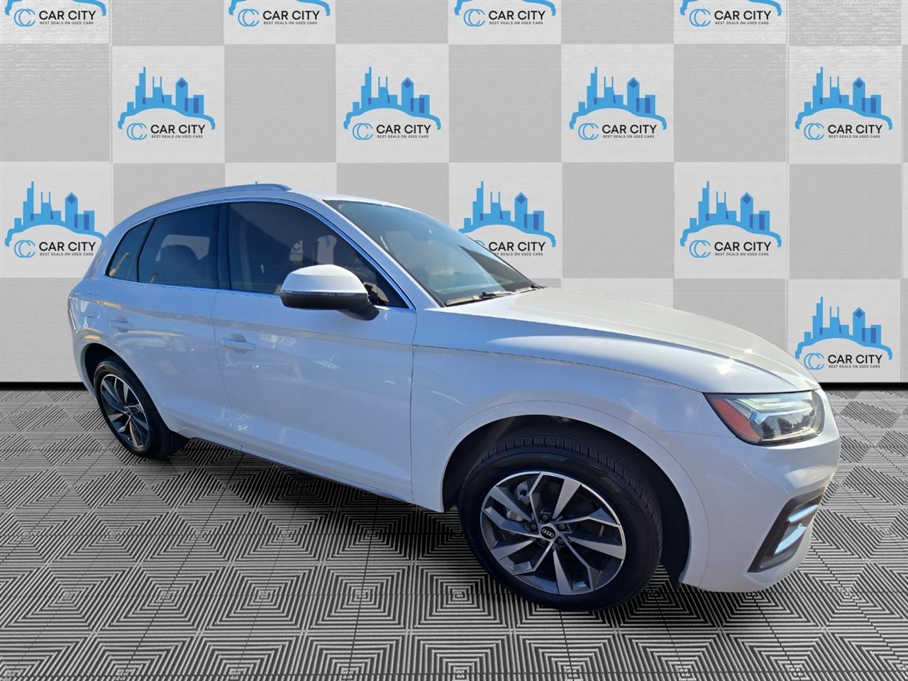 Audi Q5 2.0T Premium Plus quattro 2021