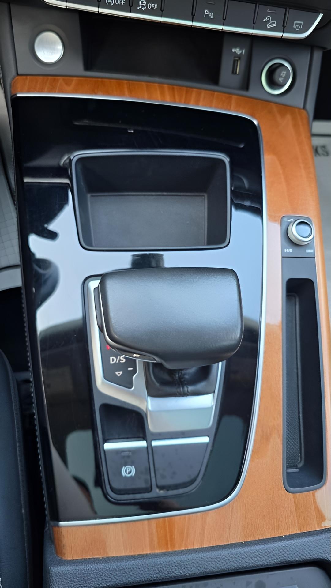 Audi Q5 2.0T Premium Plus quattro 2021