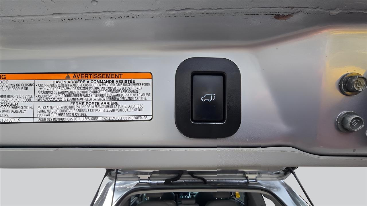 Toyota Sienna 5dr XLE LTD FWD 8-Passenger (Natl) 2017