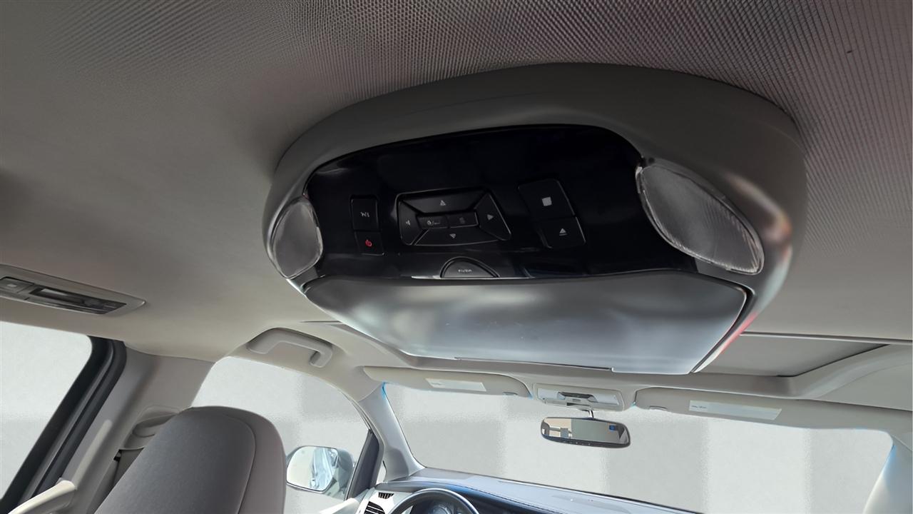 Toyota Sienna 5dr XLE LTD FWD 8-Passenger (Natl) 2017