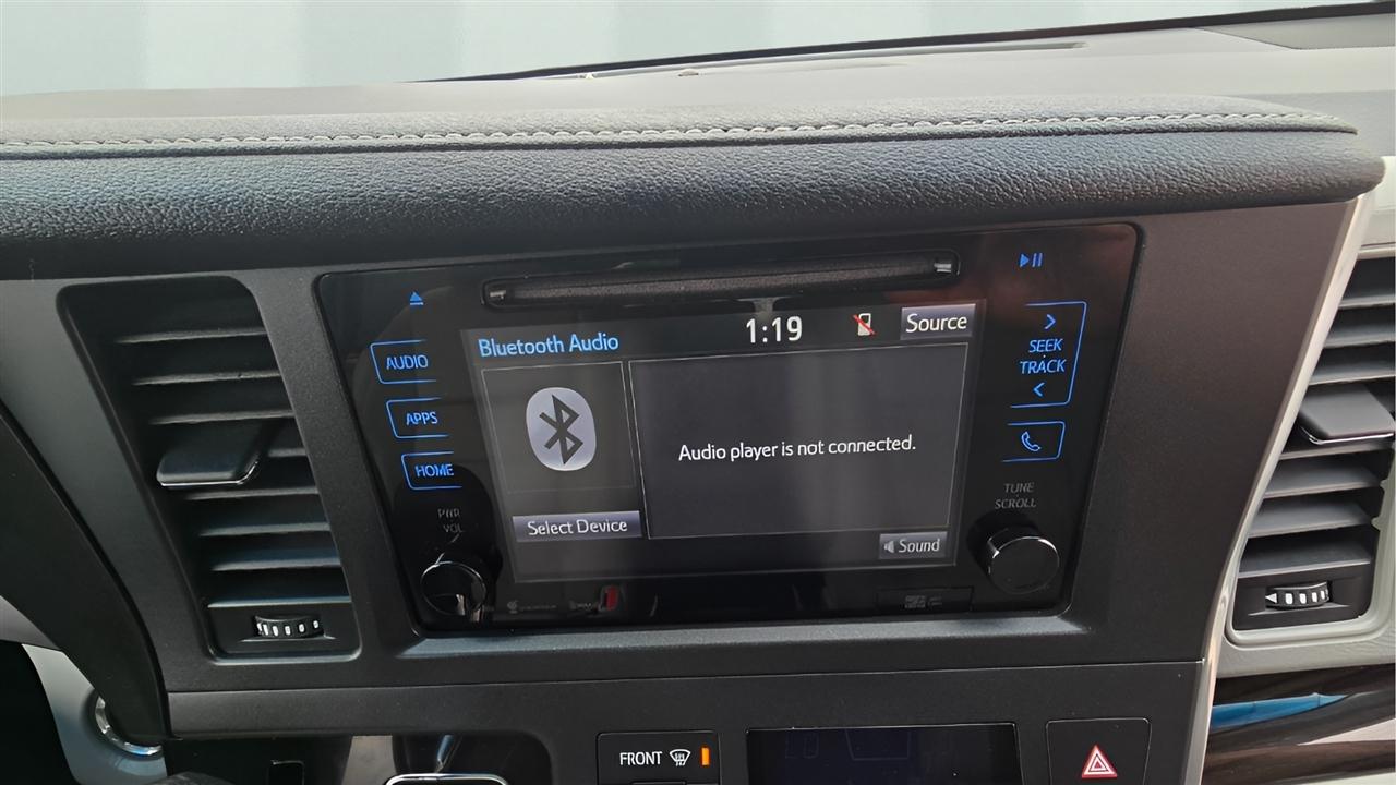Toyota Sienna 5dr XLE LTD FWD 8-Passenger (Natl) 2017