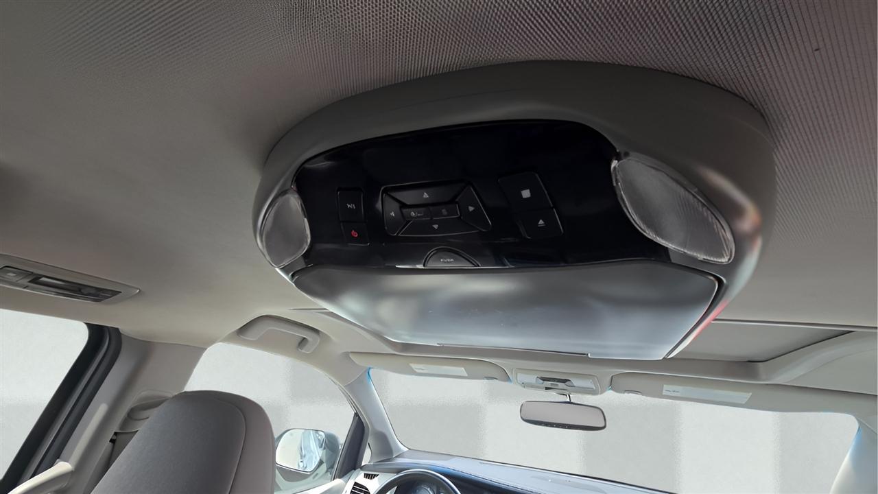 Toyota Sienna 5dr XLE LTD FWD 8-Passenger (Natl) 2017