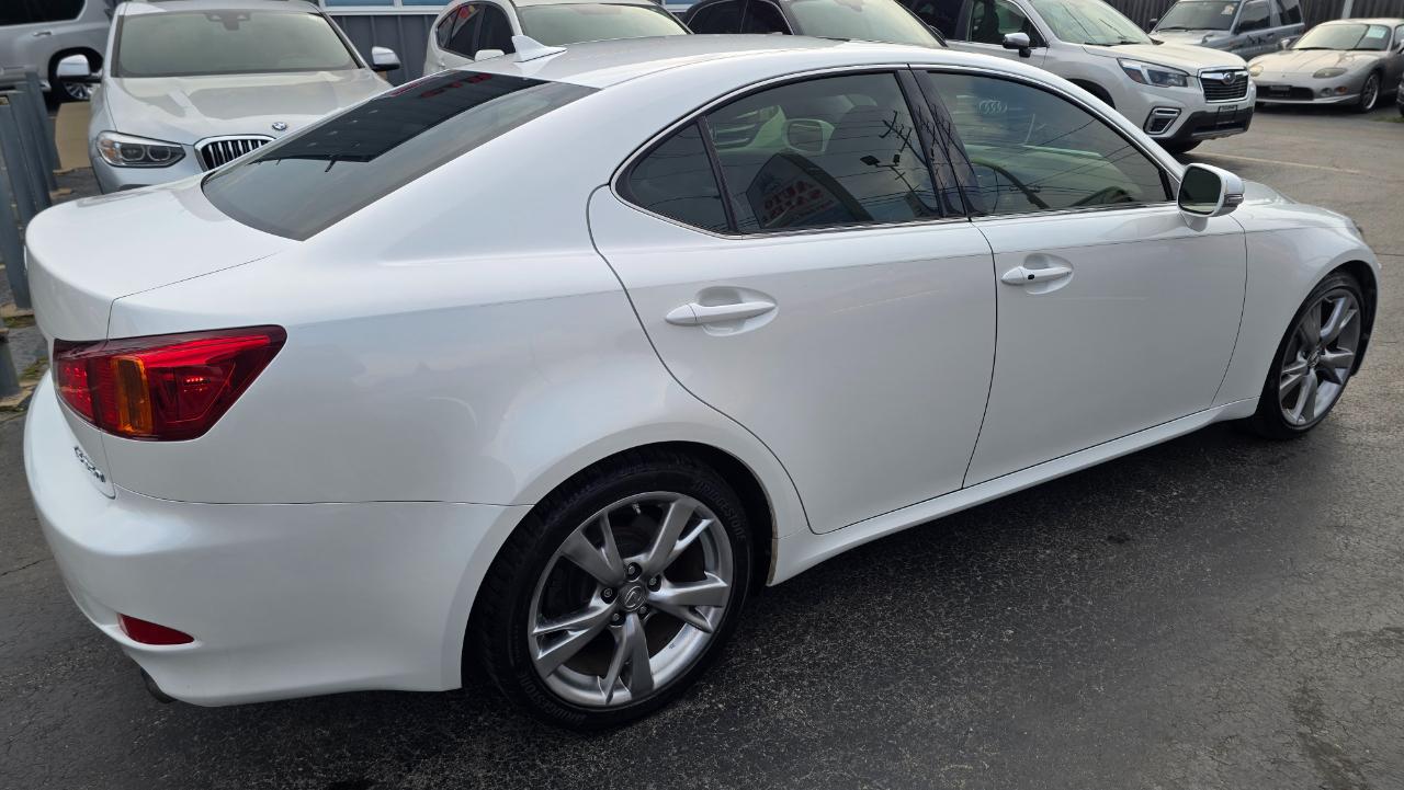 Lexus IS IS 300 RWD 2010