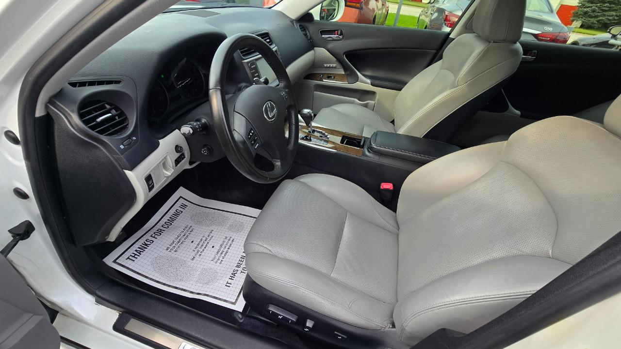 Lexus IS IS 300 RWD 2010