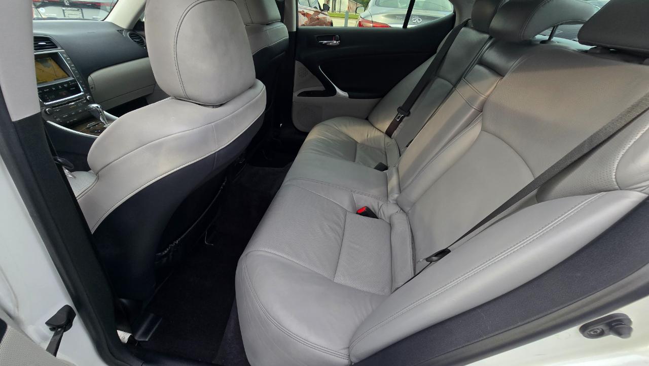 Lexus IS IS 300 RWD 2010