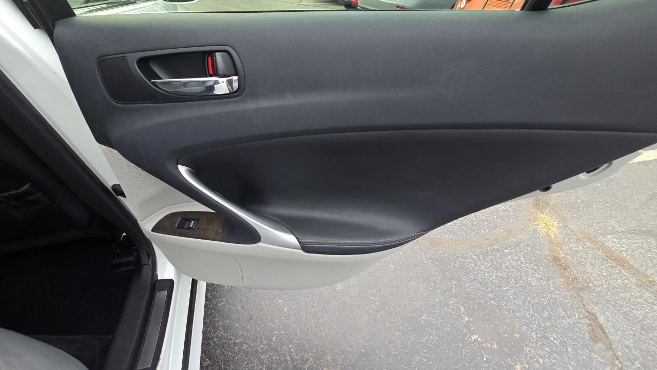 Lexus IS IS 300 RWD 2010