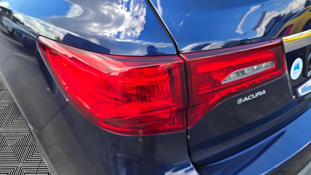 Acura MDX SH-AWD 9-Spd AT w/Tech Package 2020