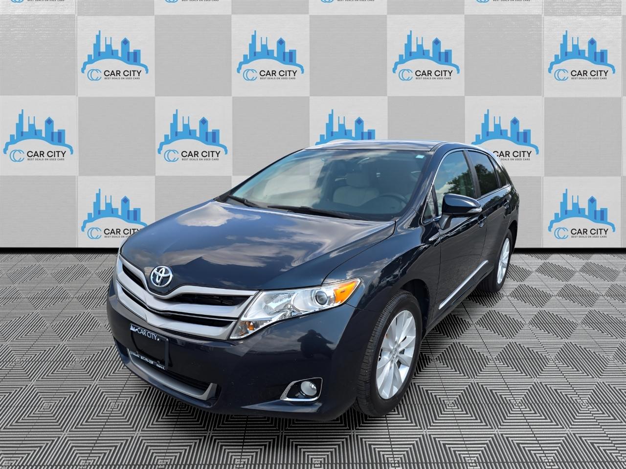 Toyota Venza LE I4 FWD 2015