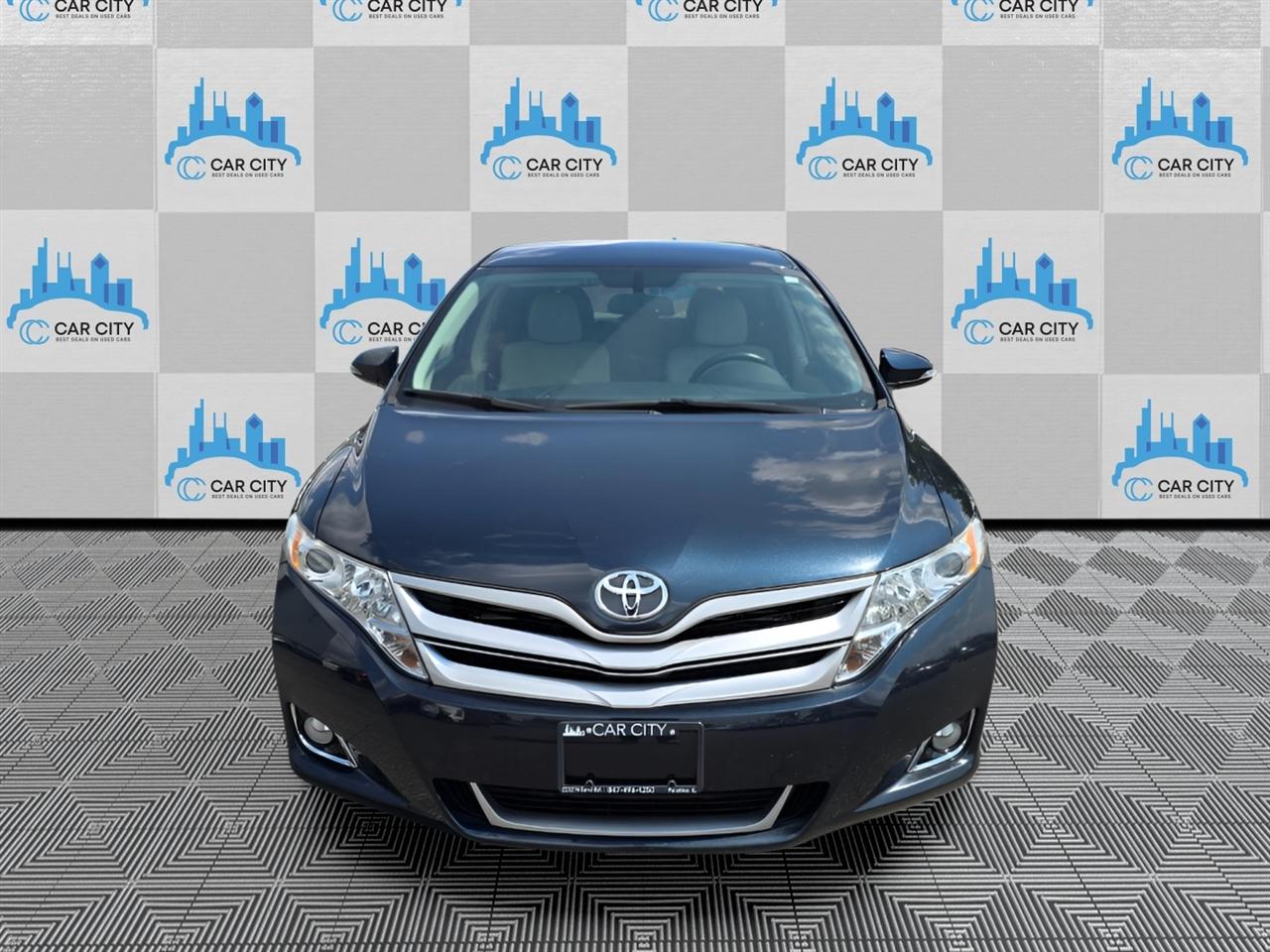 Toyota Venza LE I4 FWD 2015