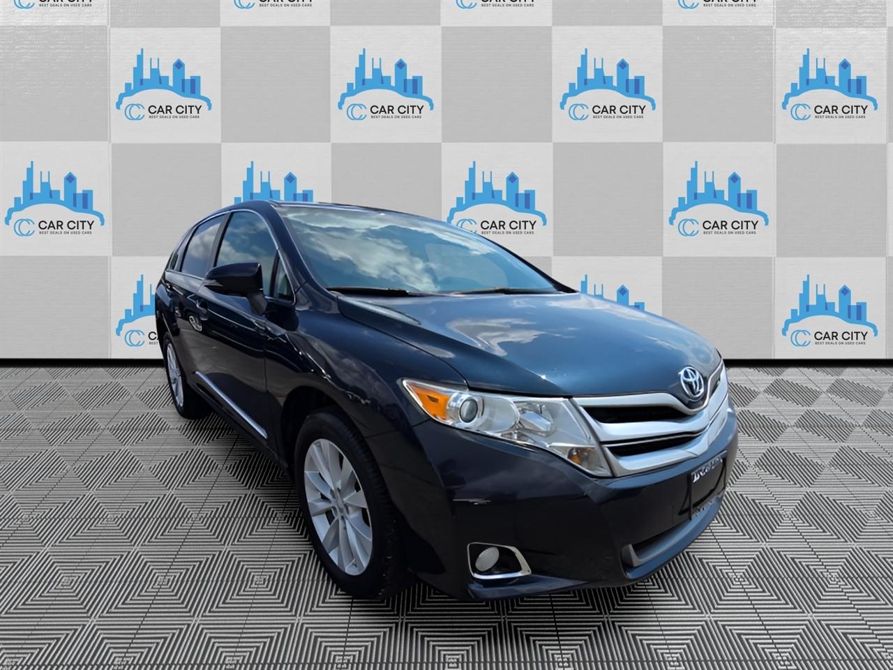Toyota Venza LE I4 FWD 2015